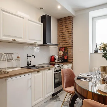 The Townhouse By Loft Affair Aparthotel 3*