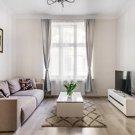 Aparthotel The Townhouse By Loft Affair 3*