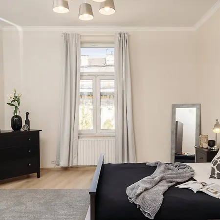 The Townhouse By Loft Affair 3*