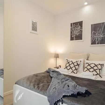 The Townhouse By Loft Affair 3*